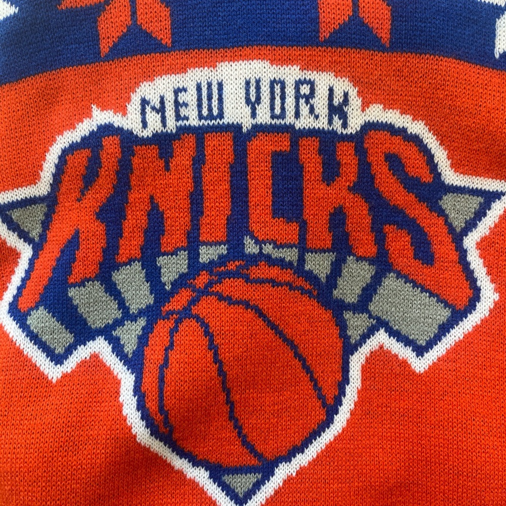 NBA New York Knicks V-Neck Sweater - Blue and Orange